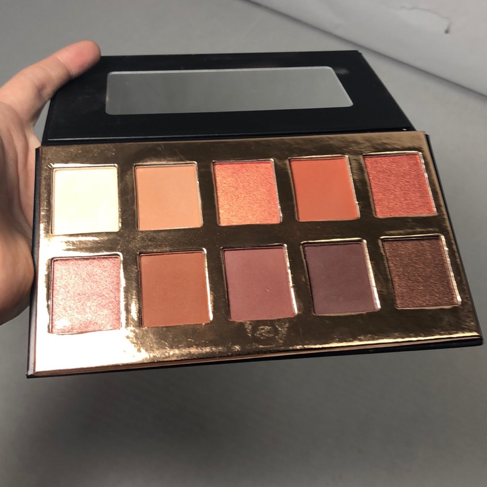 Crown Pro burnt Orange and red palette